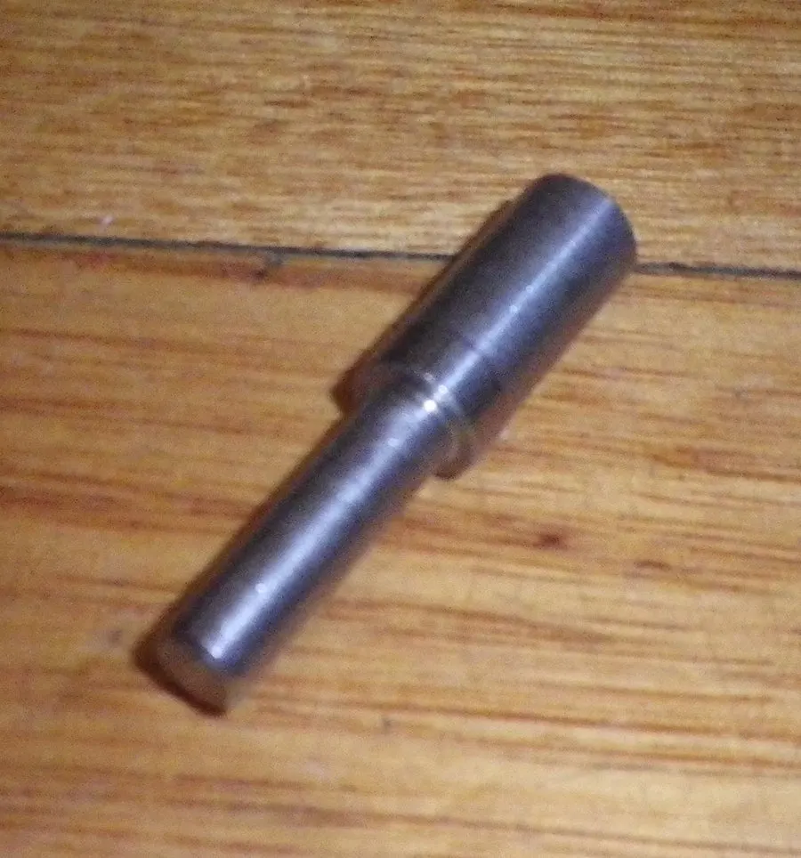 Smeg FAB50R Fridge Door Hinge Pin
